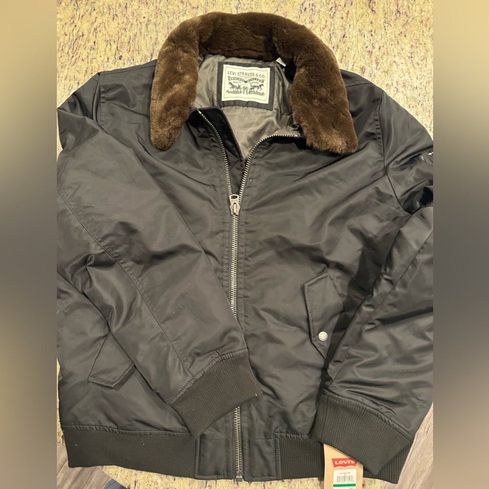Levi's Large bomber Jacket nwt
